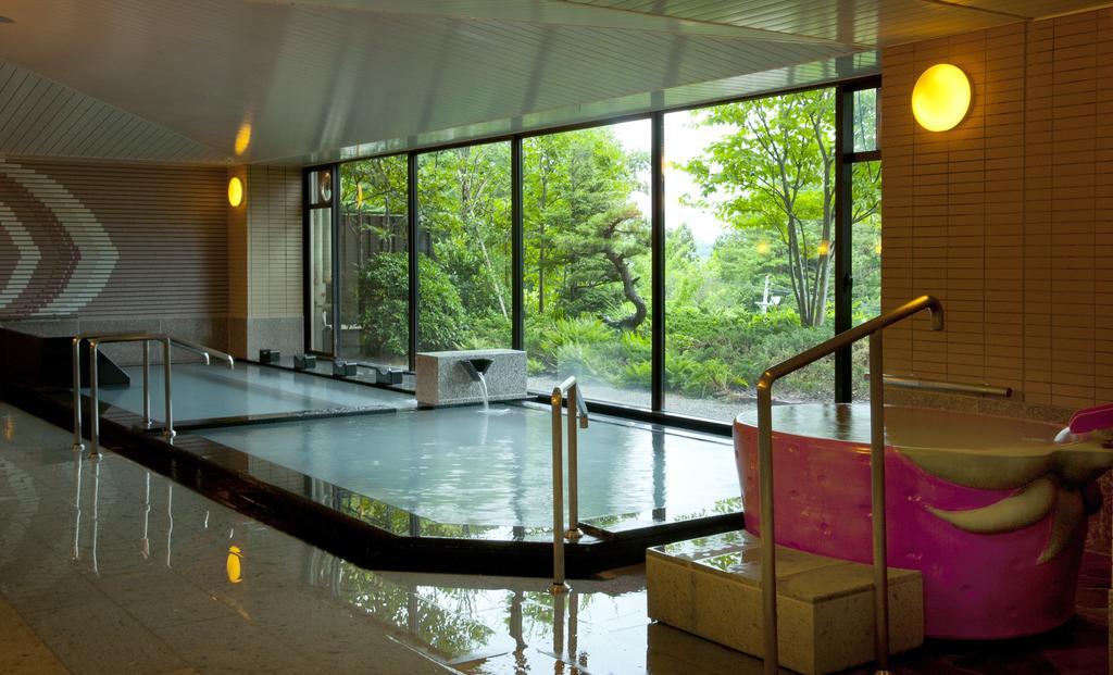 Kounkaku Hotel Nihonmatsu Buitenkant foto