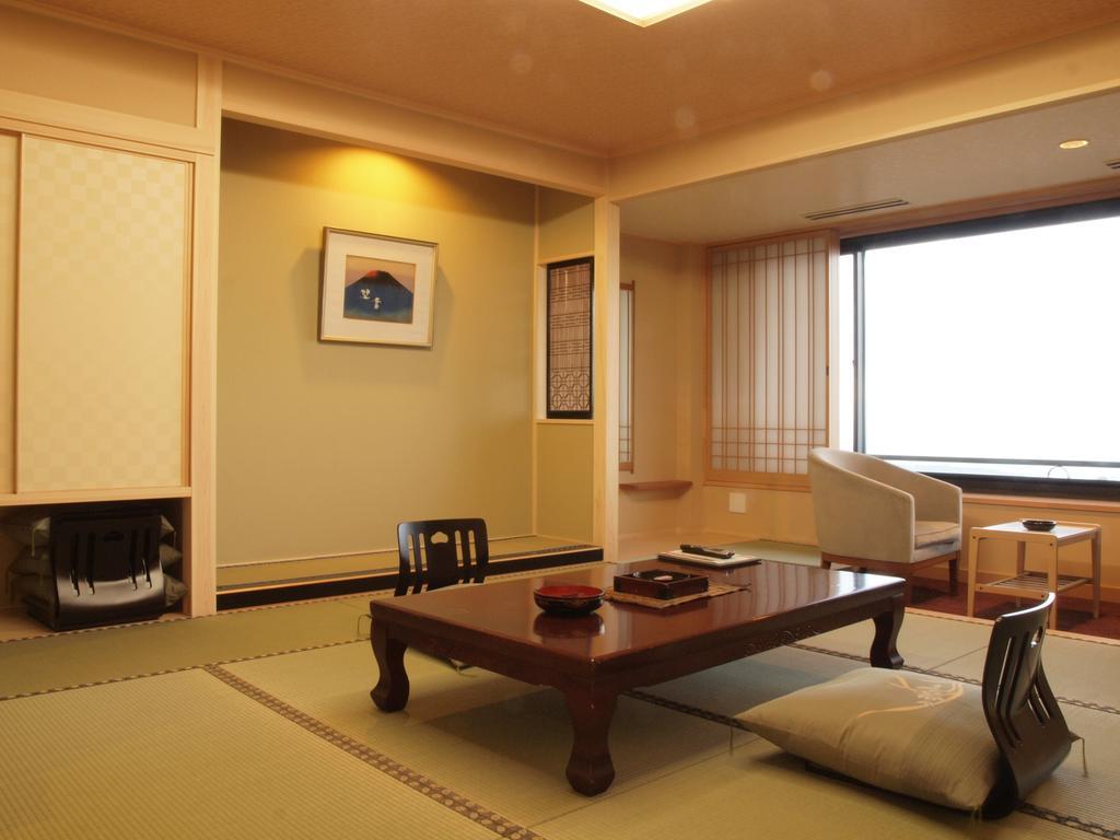 Kounkaku Hotel Nihonmatsu Buitenkant foto
